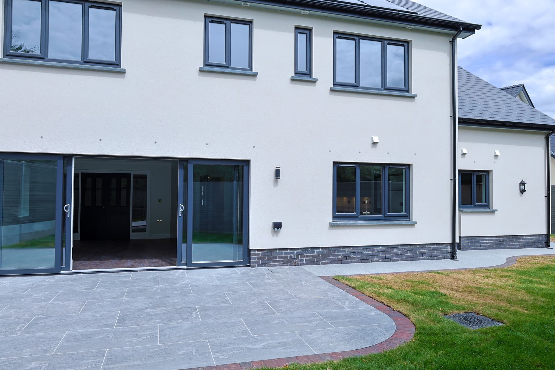 Resin Driveway Specialists Serving Swansea